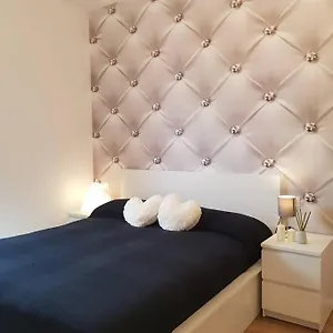 Bsuites Trieste In Centro Storico Con Wifi Apartamento