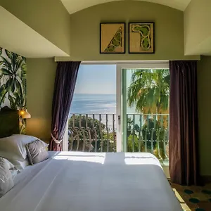 https://villa-carlotta-taormina.taorminaitalyhotels.com